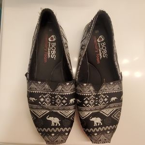 8.5W elephant print Bobs